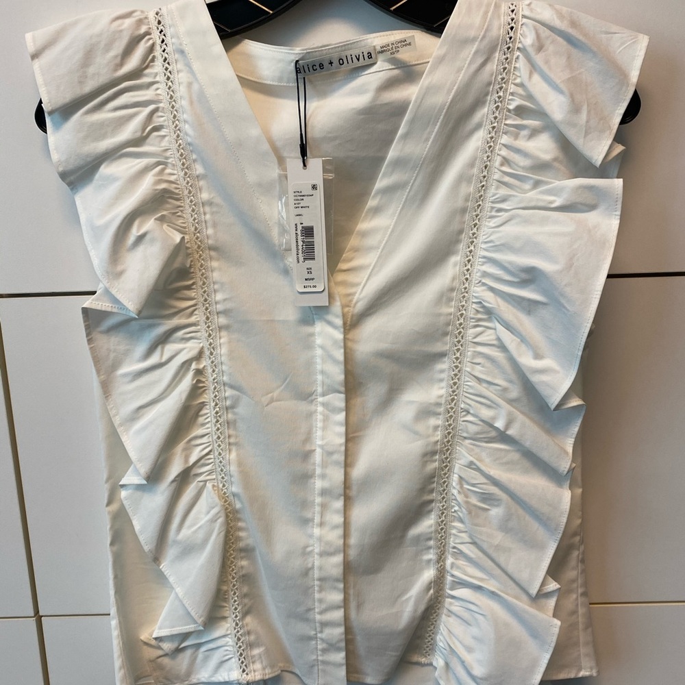 NWT Alice and Olivia top